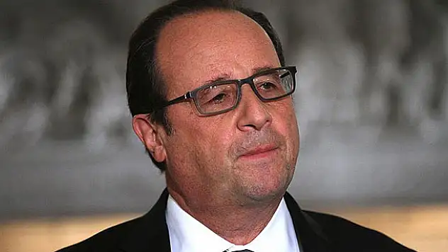 Fransa Cumhurbaşkanı Hollande: Mülteci akınını durdurmalıyız