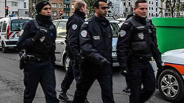 Fransa'da Faslı bir genç öldürüldü