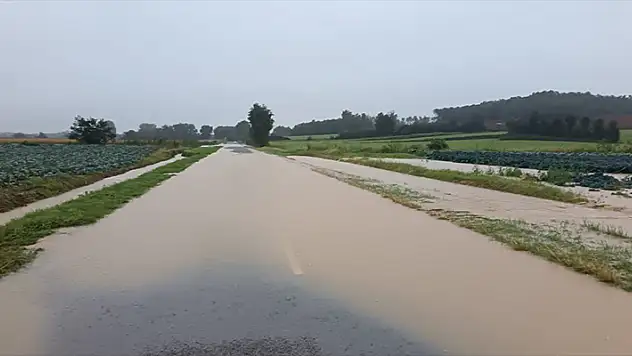 Fransa'da sel için turuncu alarm verildi
