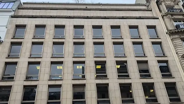 Fransa'da jandarma ABD merkezli X şirketinin Paris'teki ofislerinde arama yaptı