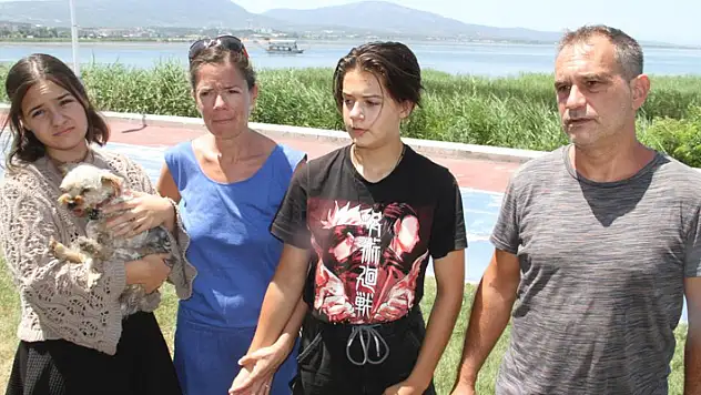 Fransız aile Beyşehir'de kaybolan kedileri 'Ruby' için gözyaşı döküyor
