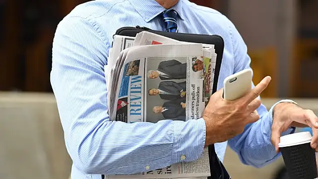 Fransız kasabasında kamusal alanlarda akıllı telefon kullanımı yasaklandı
