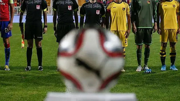 Futbol müsabakalarında saygı duruşu yapılacak
