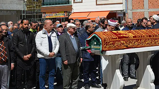 Futbolcu Erkan Zengin'in acı günü