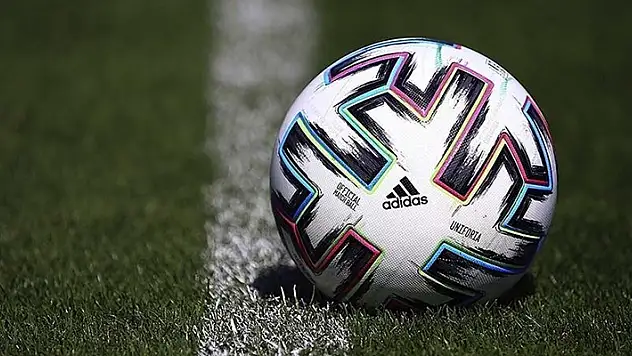 Futbolda ara transfer dönemi yarın başlayacak!
