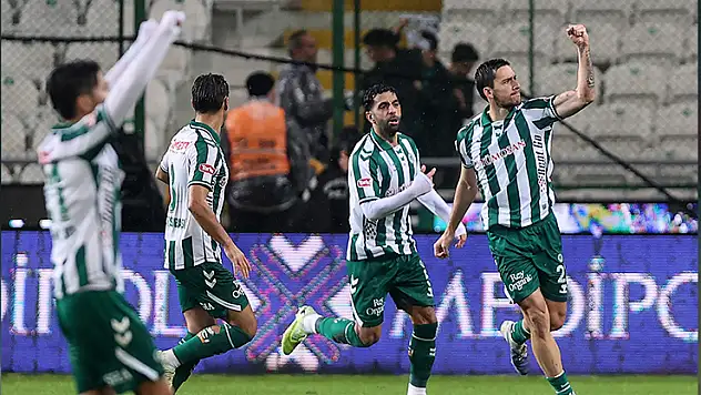 Futbolda haftanın maçları! Süper Lig'de derbi ateşi