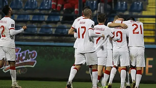 Futbolda milli mesai başlıyor
