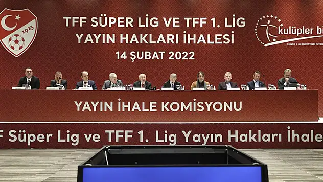 Futbolda yayın hakları ihale komisyonu toplandı
