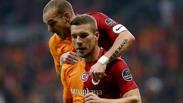G.Saray'da Podolski şoku!