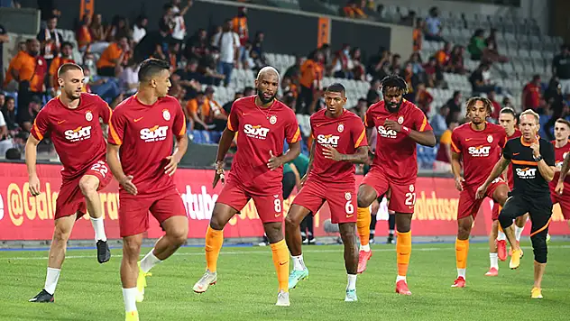 G. Saray, Randers virajında 