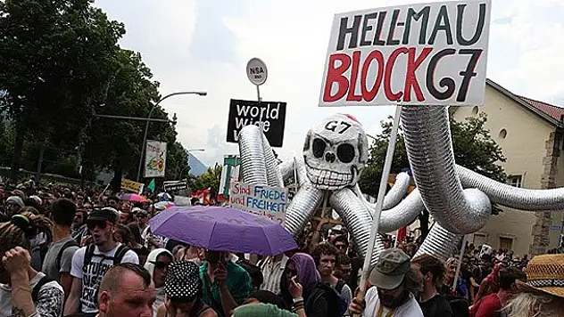 G7 Liderler Zirvesi protesto edildi