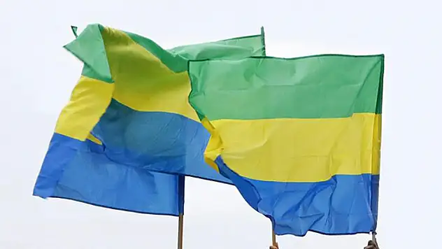 Gabon'da askerler, yönetimi ele geçirdiklerini duyurdu
