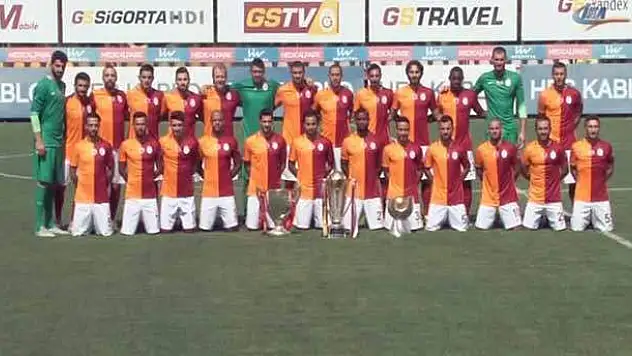 Galatasaray, 3 kupa ile poz verdi