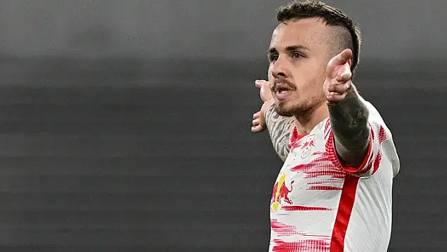 Galatasaray, Angelino'yu KAP'a bildirdi
