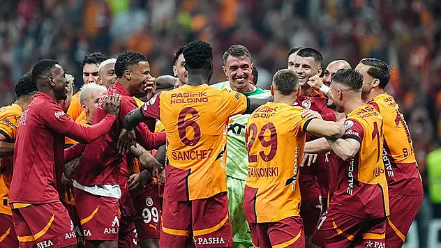 Galatasaray beşinci yıldızı takan ilk takım oldu