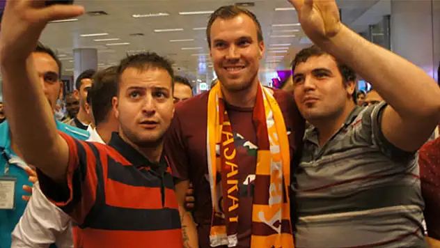 Galatasaray borsaya bildirdi!