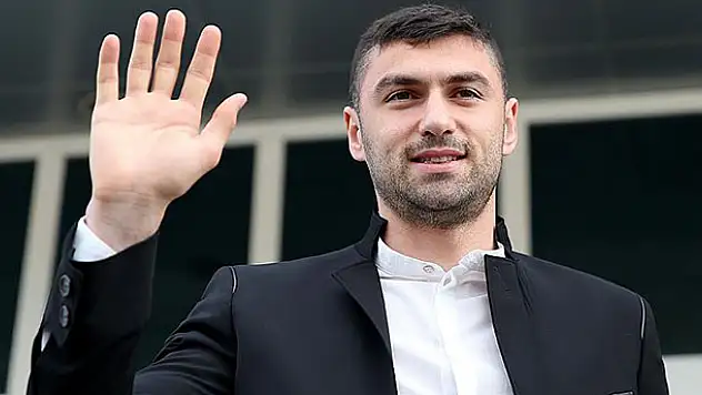 Galatasaray Burak Yılmaz'ın transferini borsaya bildirdi