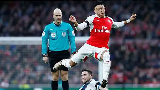 Galatasaray, Chamberlain'in peşinde