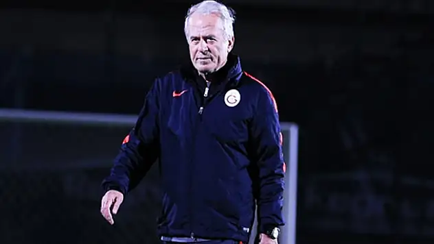 Galatasaray'da 4 futbolcu kadro dışı!