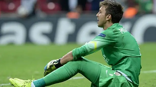 Galatasaray'da Muslera şoku