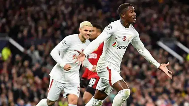 Galatasaray'dan İngiltere'de muhteşem zafer! Manchester United 2-3 Galatasaray
