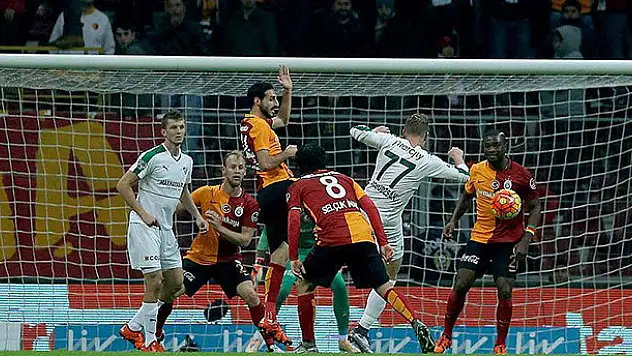 Galatasaray Denizli ile ilk galibiyetini aldı