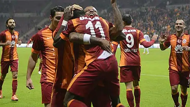 Galatasaray evinde sevindi