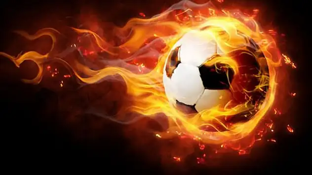 Galatasaray Fenerbahçe derbisi güvenlik nedeniyle ertelendi