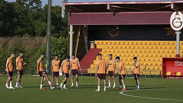 Galatasaray-Hull City maçının saati değişti: Karşılaşma 20.30'da 
