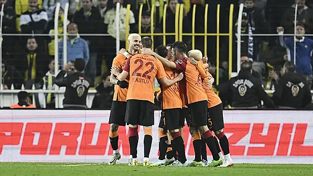 Galatasaray, Kadıköy'de liderliğini perçinledi
