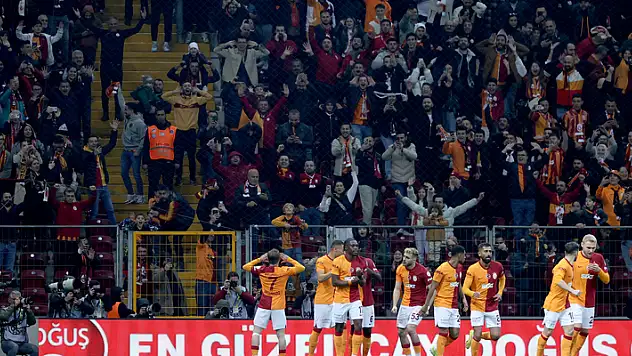 Galatasaray liderliğini sürdürdü
