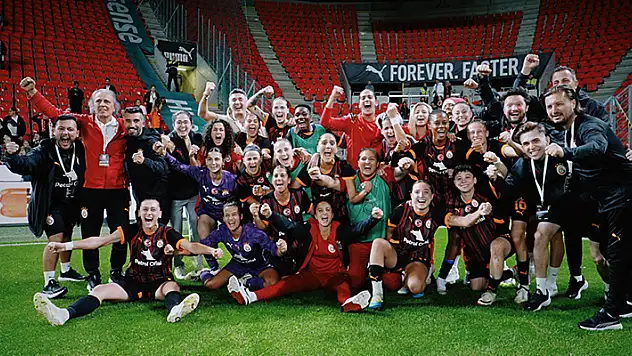 Galatasaray Petrol Ofisi, Kadınlar Şampiyonlar Ligi'nde gruplara kalan ilk Türk takımı oldu 
