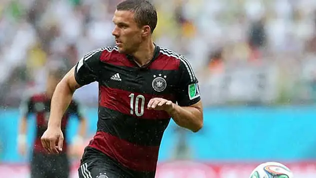 Galatasaray Podolski'yi açıkladı