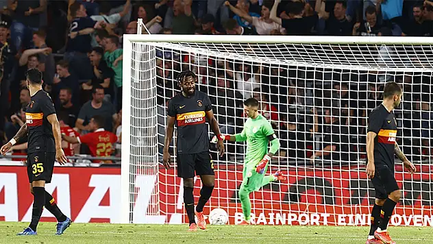 Galatasaray, PSV Eindhoven'e farklı yenildi
