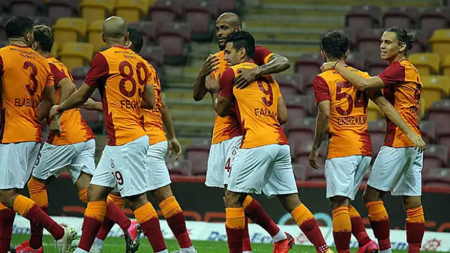 Galatasaray tur peşinde