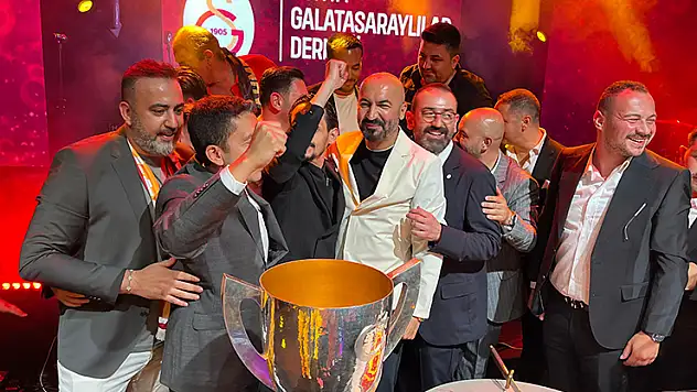 Galatasaray'ın 25. şampiyonluğu Konya'da kutlandı