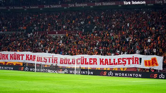 Galatasaraylı taraftarlardan Barış Pınarı Harekatı'na destek