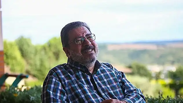 Gazeteci Engin Ardıç hayatını kaybetti