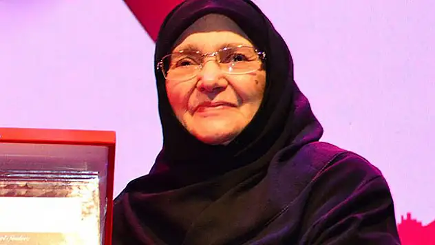 Gazeteci-yazar Şule Yüksel Şenler vefat etti