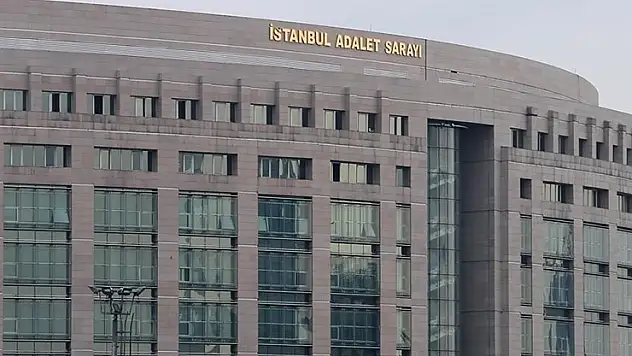 Gazeteci Yılmaz Özdil hakkında soruşturma başlatıldı
