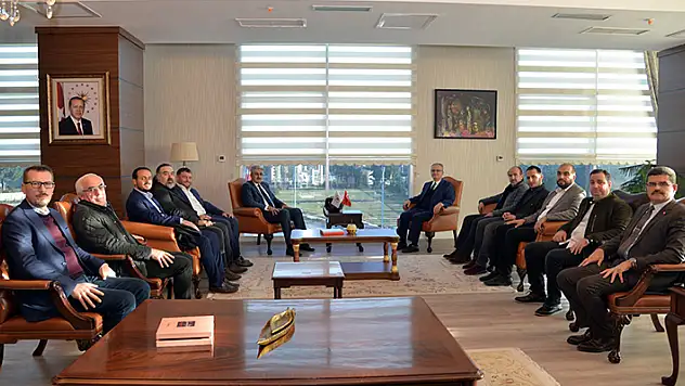 Gazeteciler Cemiyetinden Rektör Özçelik'e ziyaret