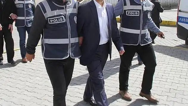 Gazi Üniversitesinde FETÖ operasyonu: 19 gözaltı kararı