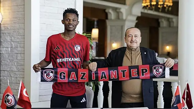 Gaziantep FK'ya Arnavut orta saha