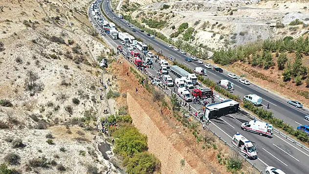 Gaziantep'te 16 kişinin öldüğü kazaya ilişkin otobüs şoförü 16 yıl 8 ay hapis cezasına çarptırıldı
