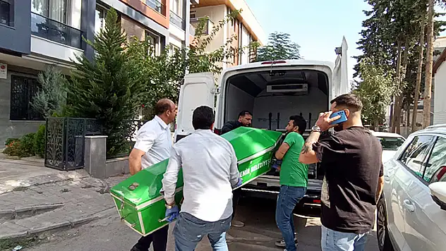 Gaziantep'te dehşet! Ayrıldığı kız arkadaşının annesini yaralayan şahıs, daha sonra kız arkadaşını da öldürerek intihar etti

