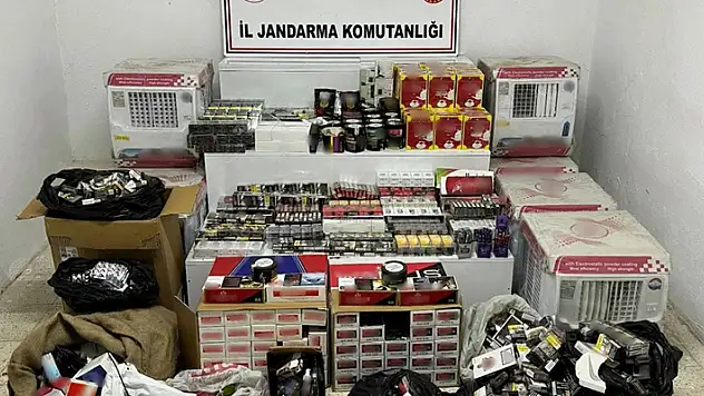 Gaziantep'te jandarmadan kaçakçılık operasyonu: 326 şüpheli yakalandı

