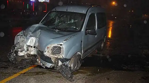 Gaziantep'te trafik kazası: 3 yaralı