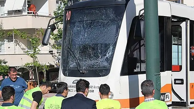 Gaziantep'te tramvaylar çarpıştı