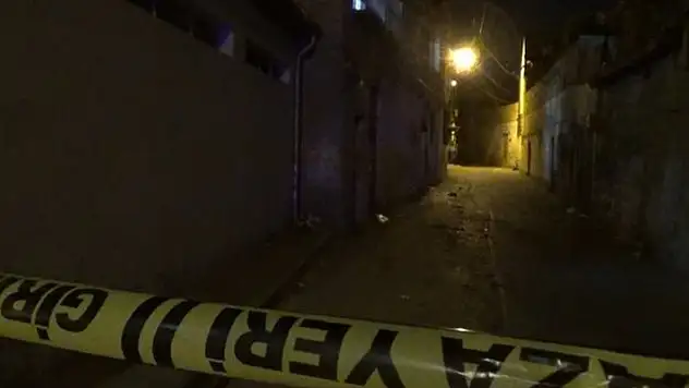 Gaziantep'te vahşet! Boşanma aşamasındaki karısı ile çocuklarına kurşun yağdırdı
