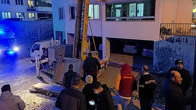 Gaziantep'te yük asansöründen düşerek ölenlerin sayısı 2'ye yükseldi
